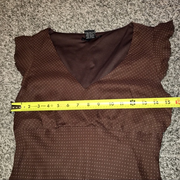 SOLD - beautiful flattering dress, size 4 see pics - Picture 3 of 11